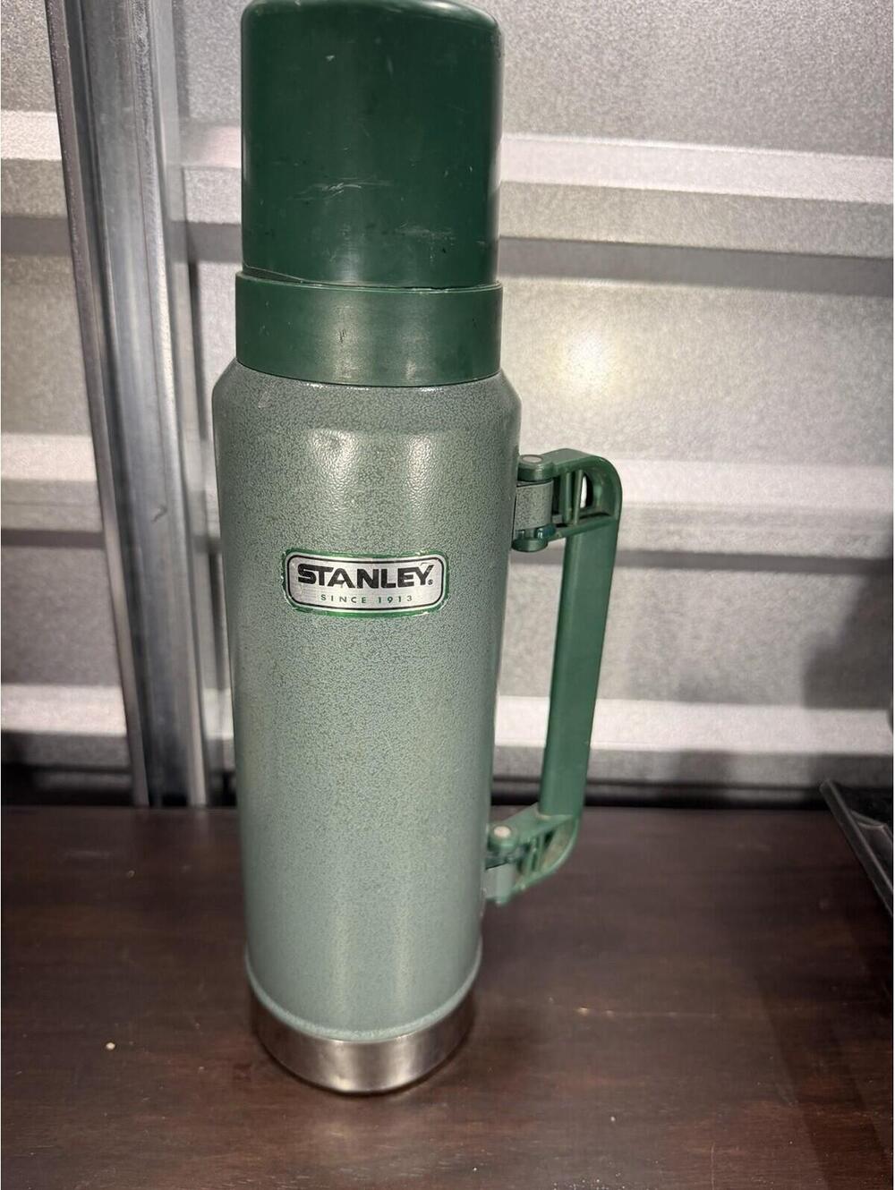 VINTAGE Stanley Aladdin Thermos Us-Made A-944dh Green Metal Vaccum Bottle USA *